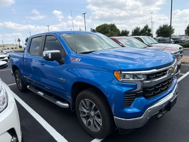 2025 Chevrolet Silverado 1500 - Image 2
