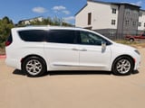 2020 Chrysler Pacifica - Preview 7