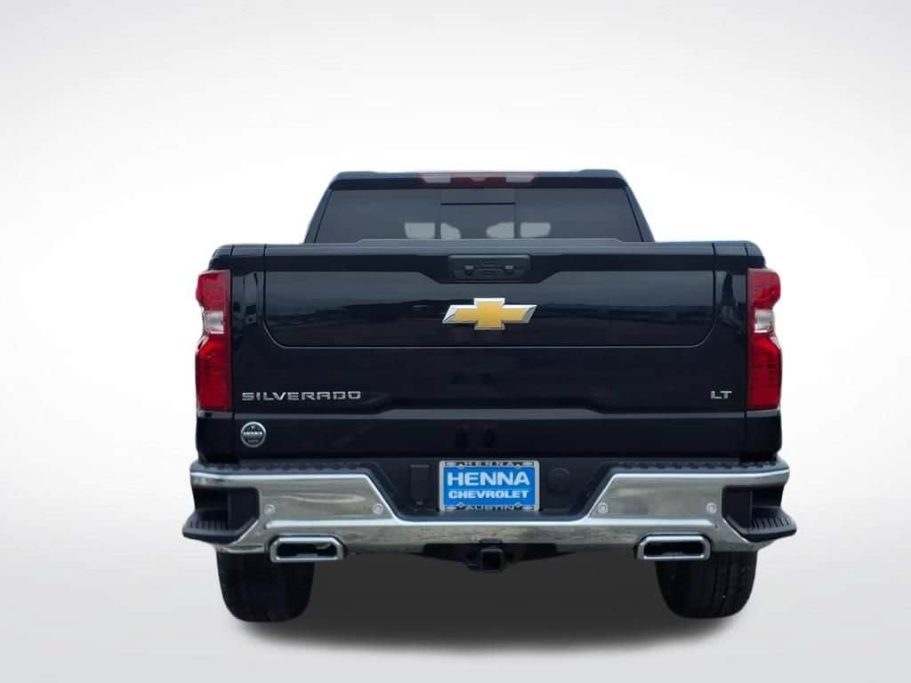 2026 Chevrolet Silverado 1500 - Image 3