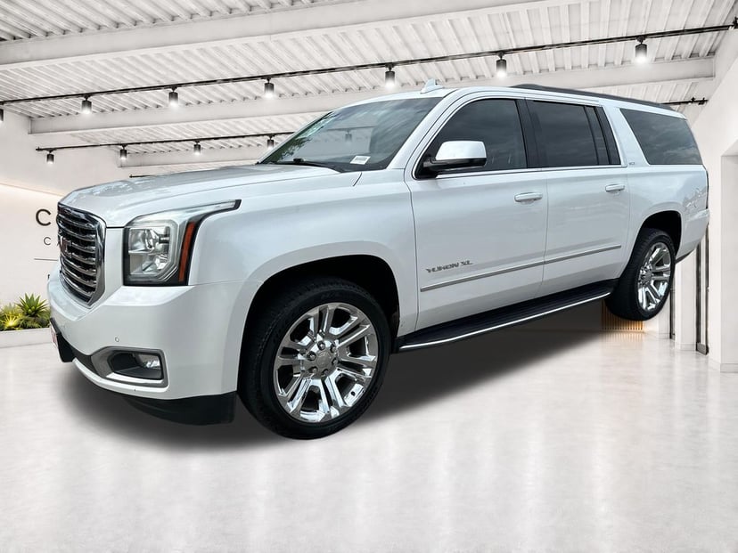 2020 GMC Yukon XL - Image 3