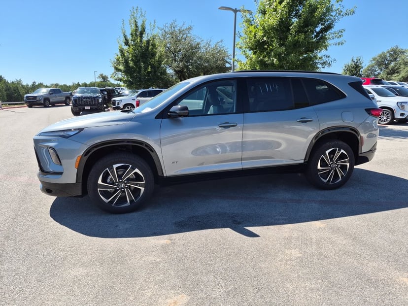 2027 Buick Enclave - Image 1