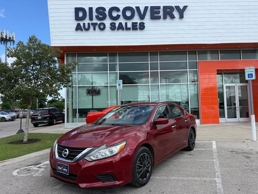 2017 Nissan Altima - Image 1