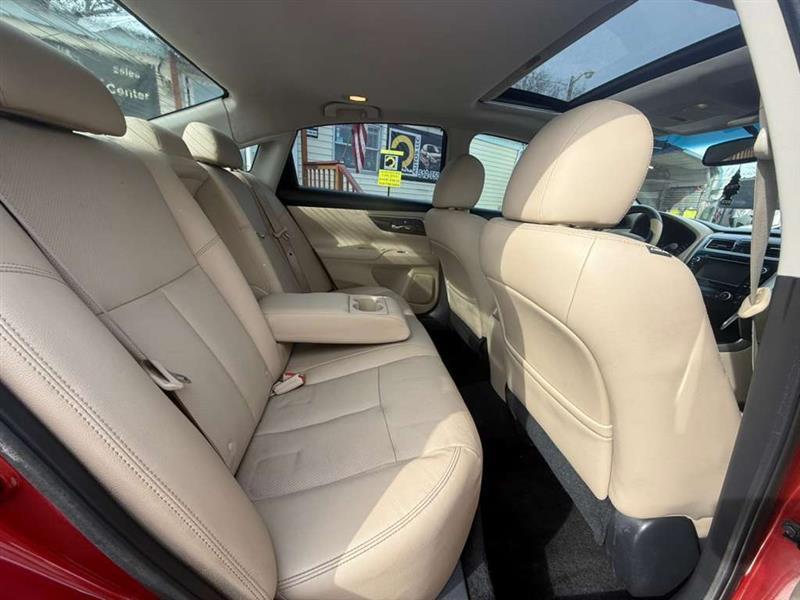 2015 Nissan Altima - Image 3