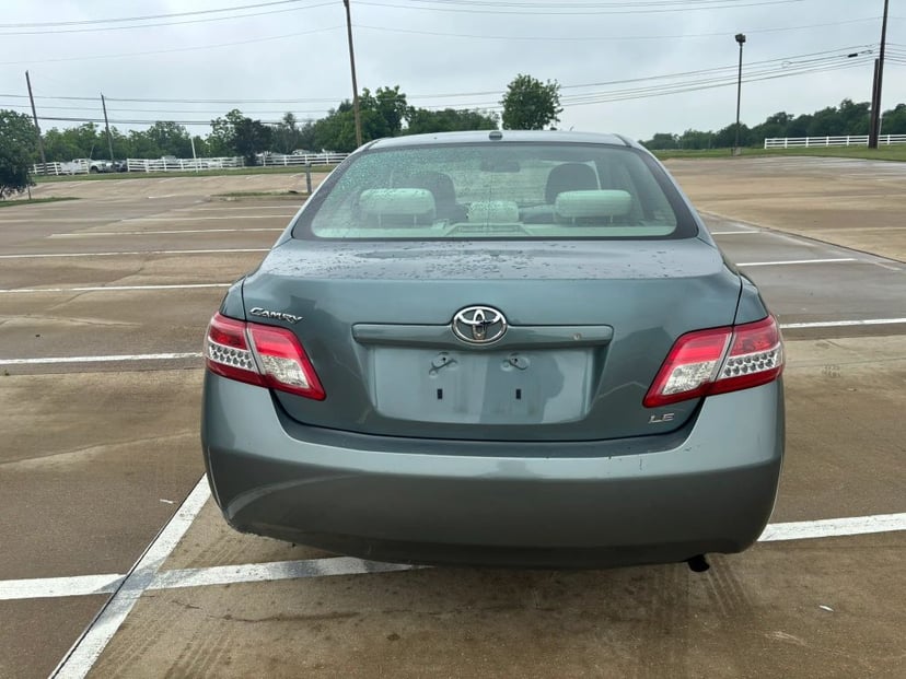 2010 Toyota Camry - Image 3