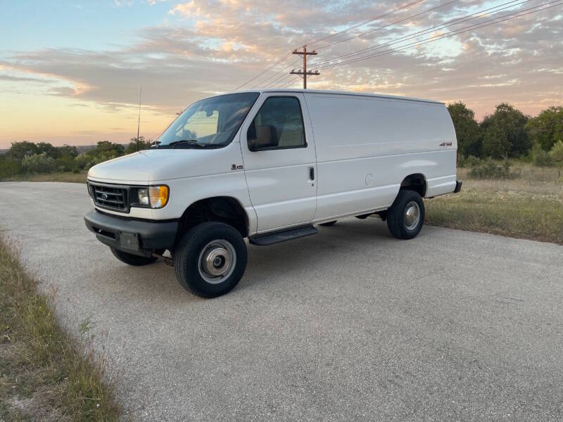 2003 Ford E-350 - Image 1