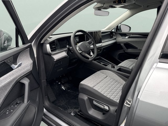 2026 Volkswagen Tiguan - Image 3