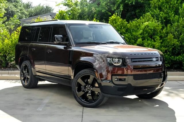 2026 Land Rover Defender - Image 3