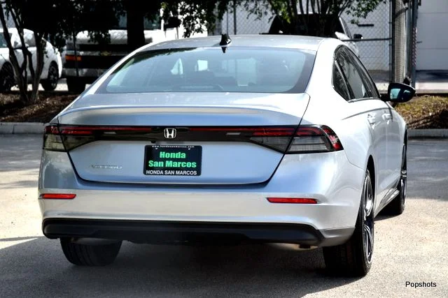 2026 Honda Accord Sedan SE 4D Sedan Silver Metallic - Image 3