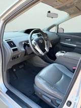 2013 Toyota prius-v - Preview 16