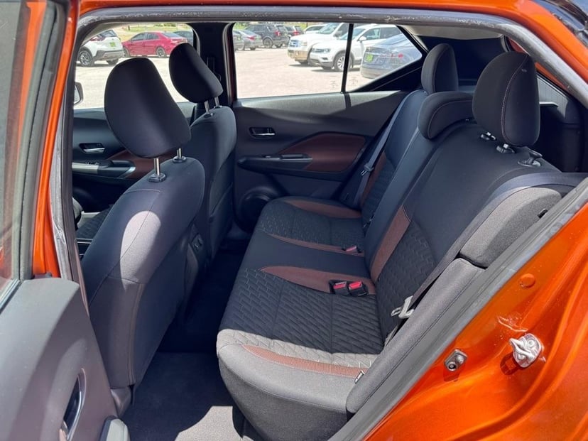2021 Nissan Kicks - Image 2