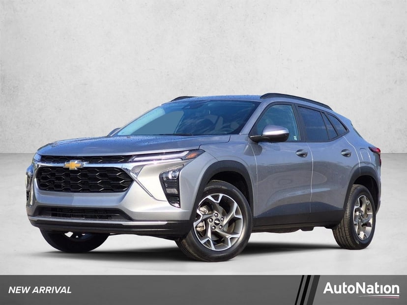 2025 Chevrolet Trax - Image 1