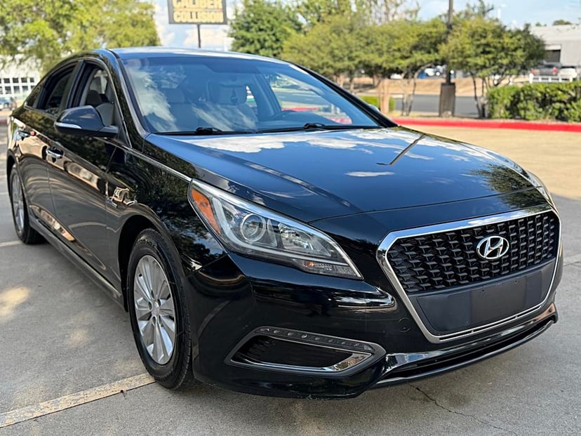 2016 Hyundai Sonata Hybrid - Image 1