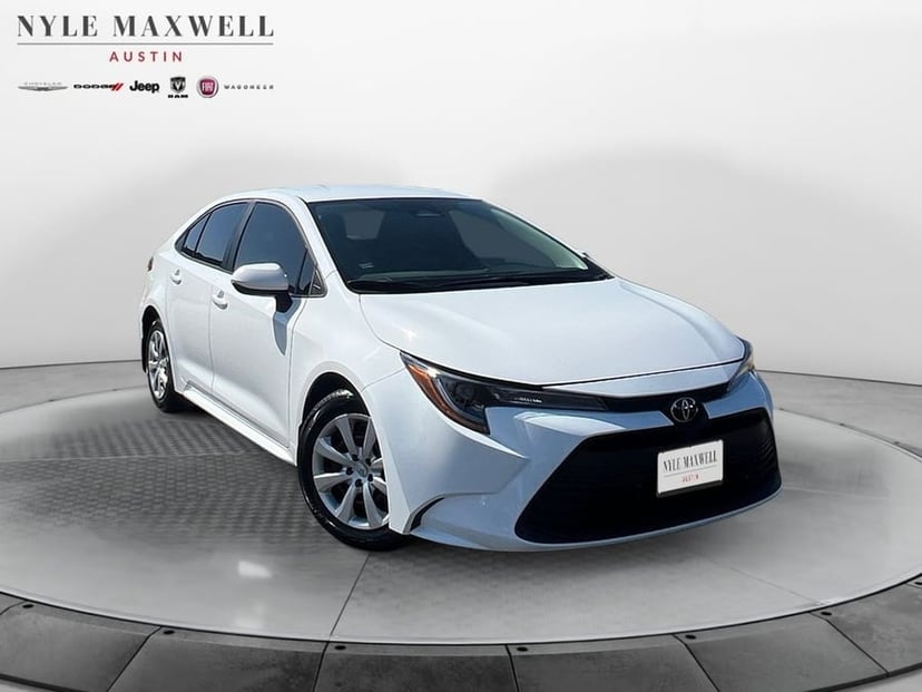 2025 Toyota Corolla - Image 2
