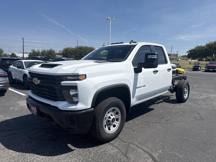 2026 Chevrolet Silverado 3500 HD - Image 1