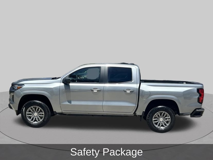 2024 Chevrolet Colorado - Image 2