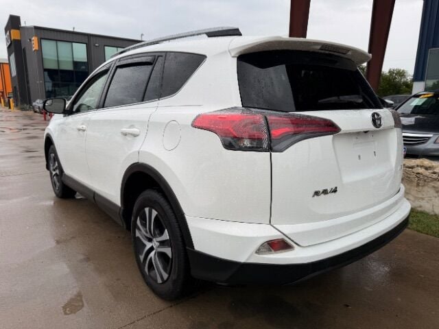 2017 Toyota RAV4 - Image 2