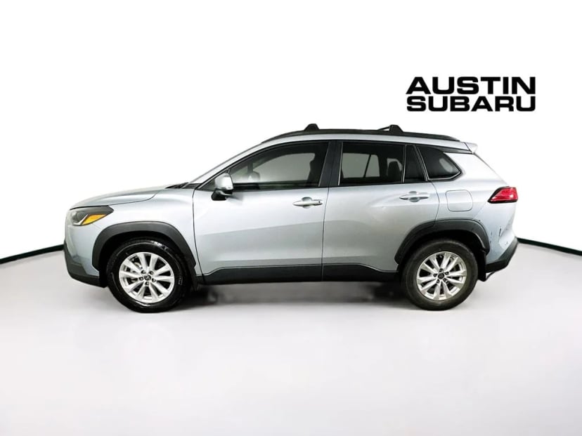 2024 Toyota Corolla Cross - Image 2