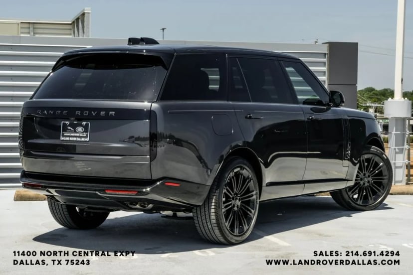 2026 Land Rover Range Rover - Image 2