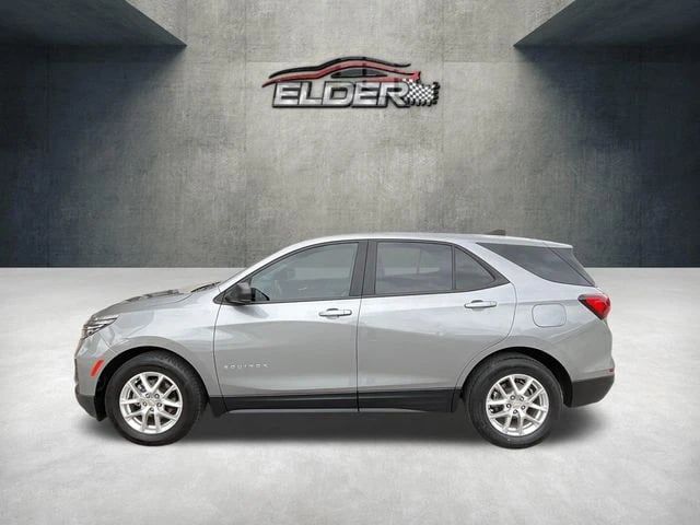 2023 Chevrolet Equinox - Image 2
