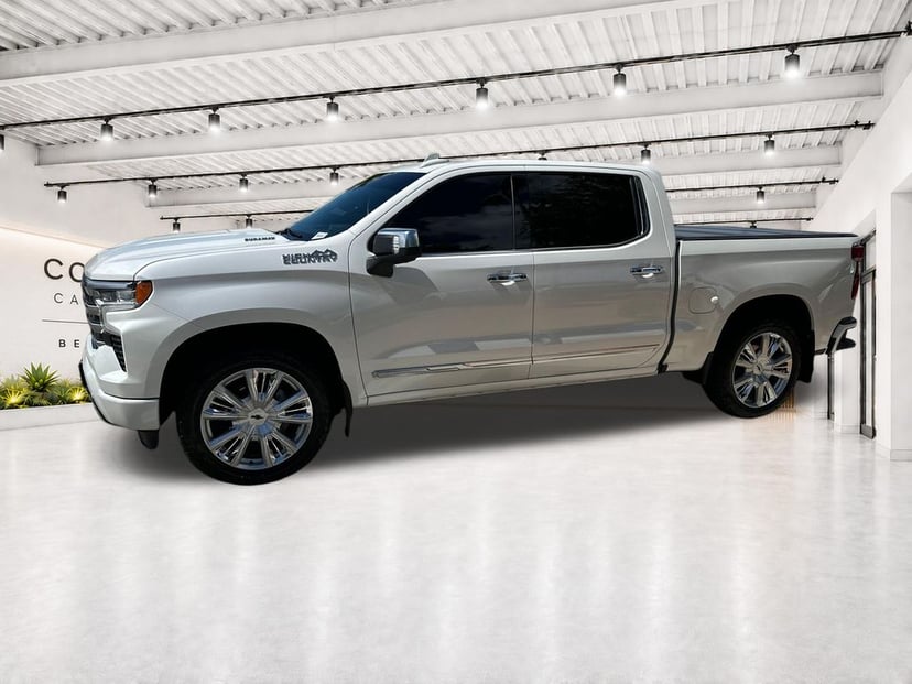 2024 Chevrolet Silverado 1500 - Image 3