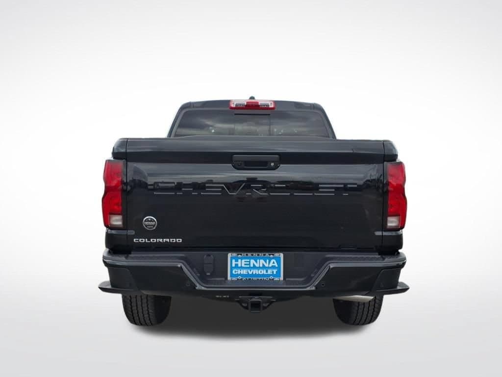 2026 Chevrolet Colorado - Image 3