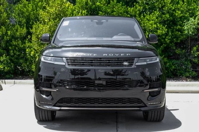2026 Land Rover Range Rover Sport - Image 3