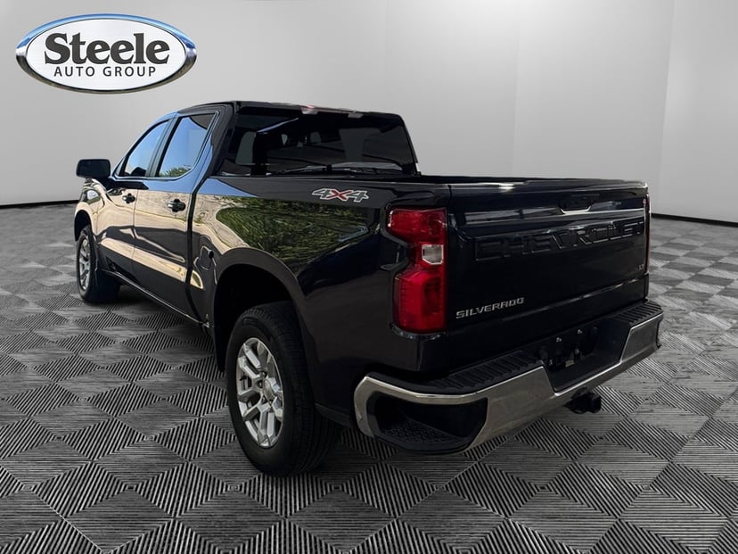 2023 Chevrolet Silverado - Image 3
