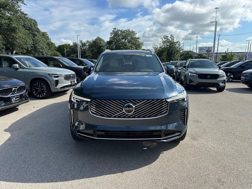 2026 Volvo XC90 - Image 3