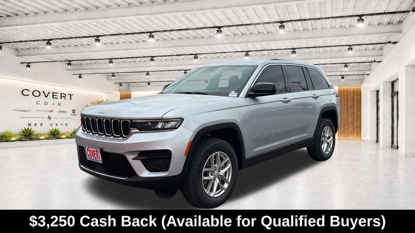 2025 Jeep Grand Cherokee Laredo X - Image 2