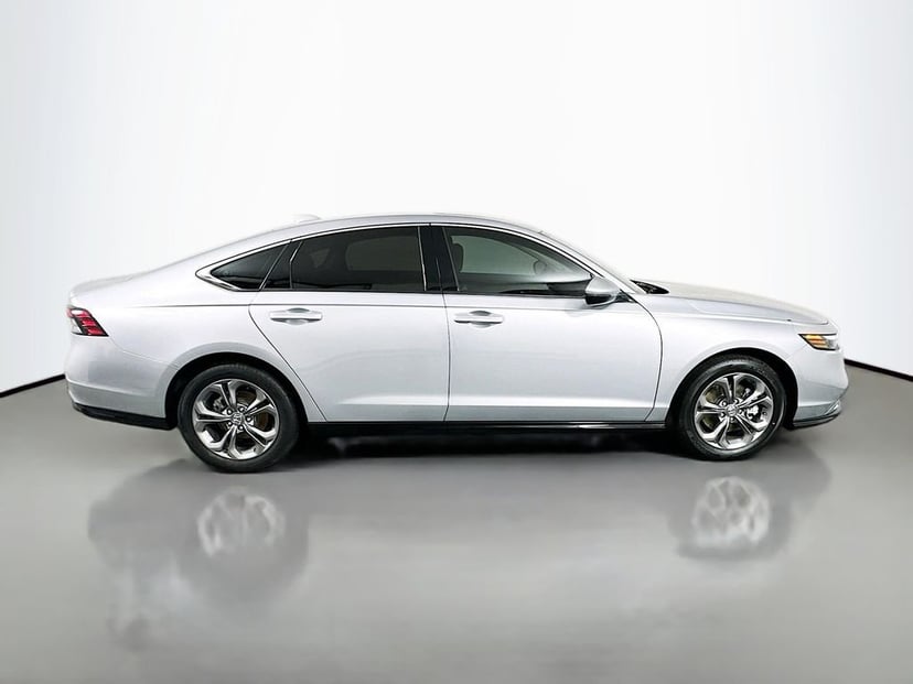 2023 Honda Accord - Image 2