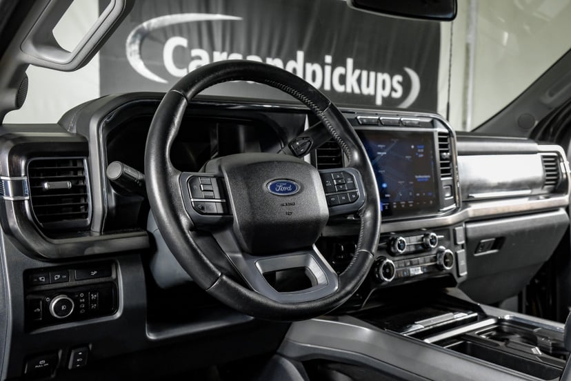 2023 Ford F-350 - Image 3