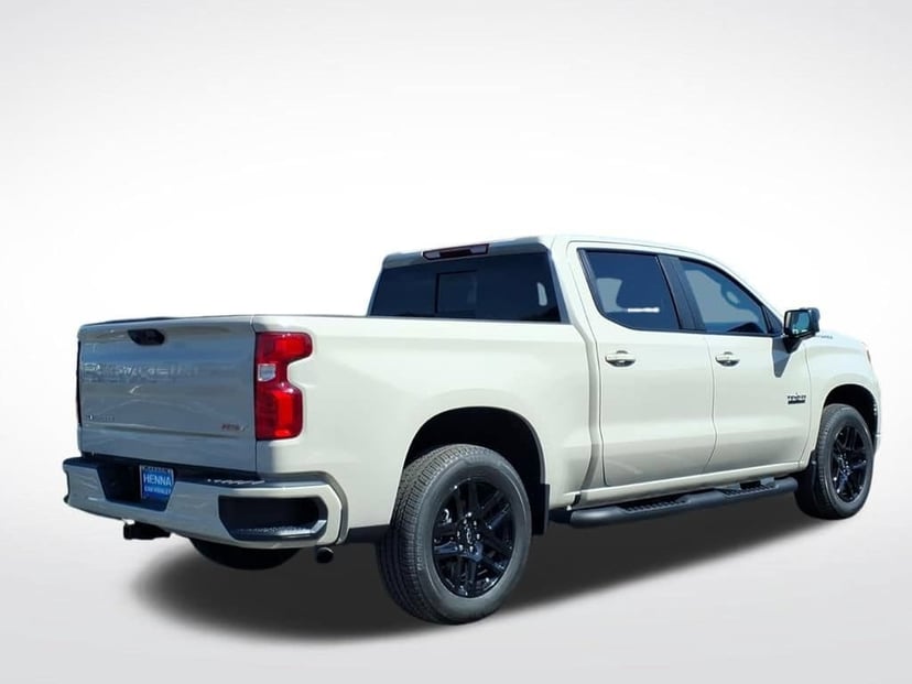 2026 Chevrolet Silverado 1500 - Image 2