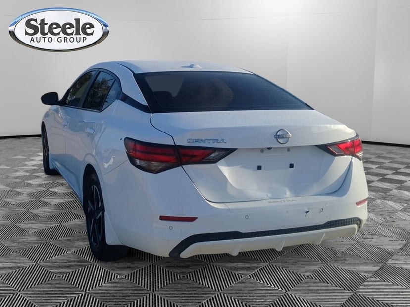 2025 Nissan Sentra - Image 2