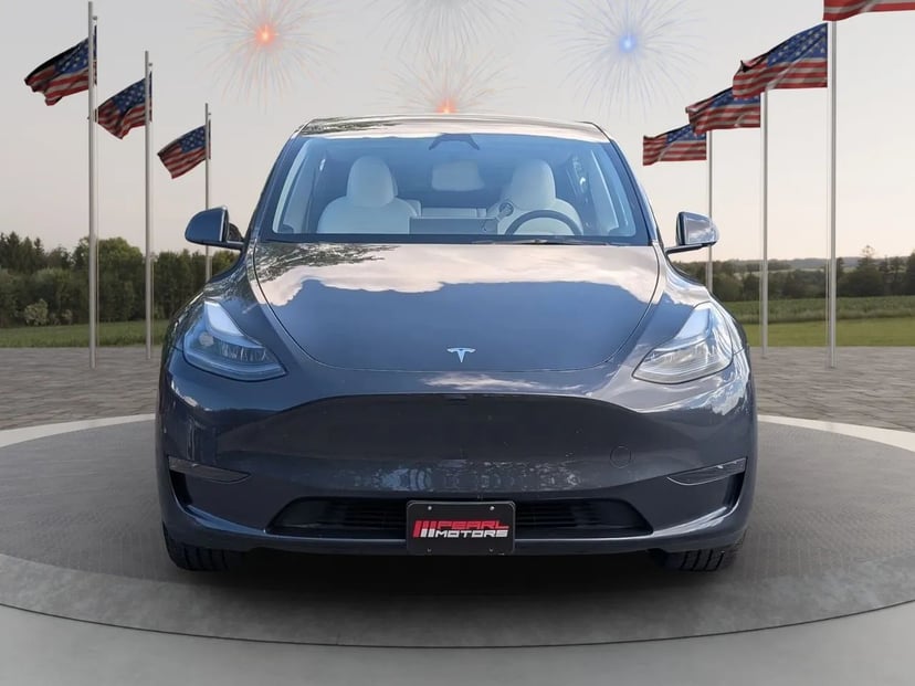 2025 Tesla Model Y - Image 1