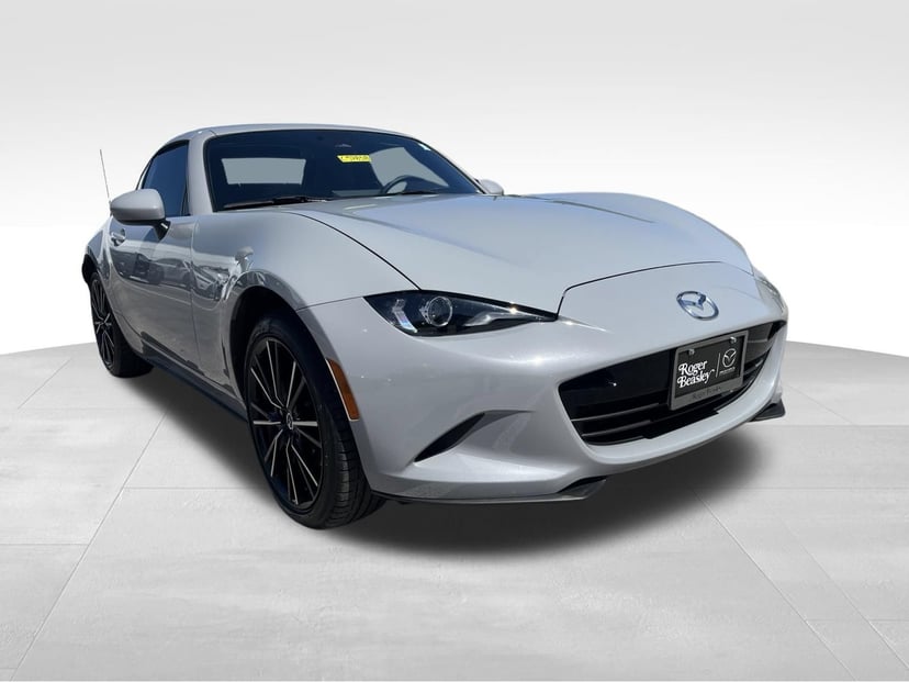 2025 Mazda MX-5 - Image 3