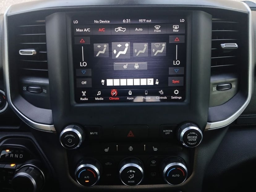 2019 Ram 1500 - Image 3
