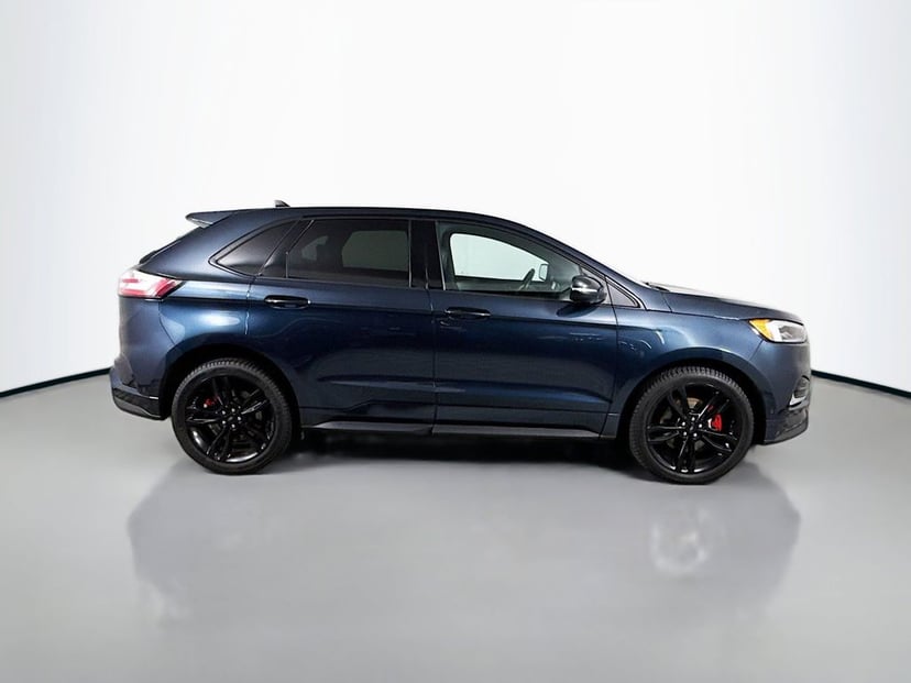 2022 Ford Edge - Image 2