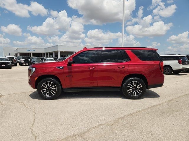 2023 GMC Yukon - Image 3