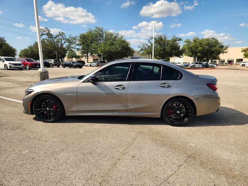 2022 BMW M340i - Image 2