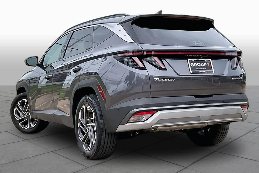 2025 Hyundai Tucson - Image 3