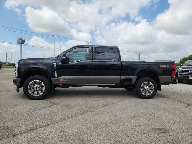 2026 Ford F-250SD - Image 2