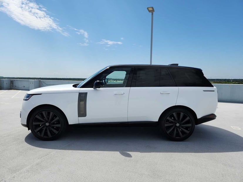 2024 Land Rover Range Rover - Image 2