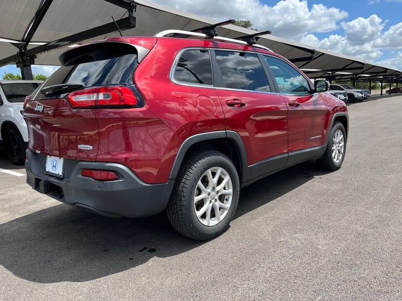 2017 Jeep Cherokee - Image 3
