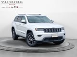 2017 Jeep Grand Cherokee - Preview 2