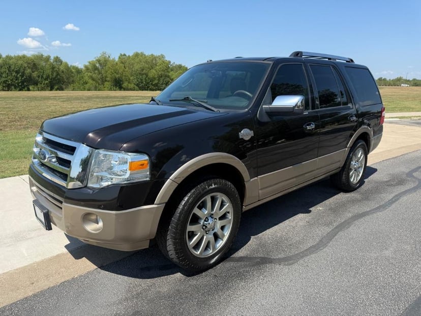 2013 Ford Expedition - Image 1