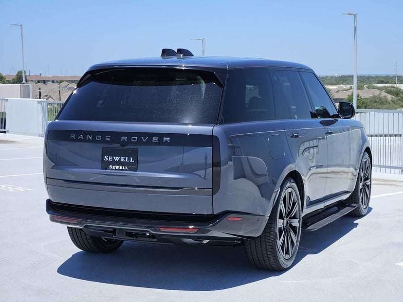 2026 Land Rover Range Rover - Image 3