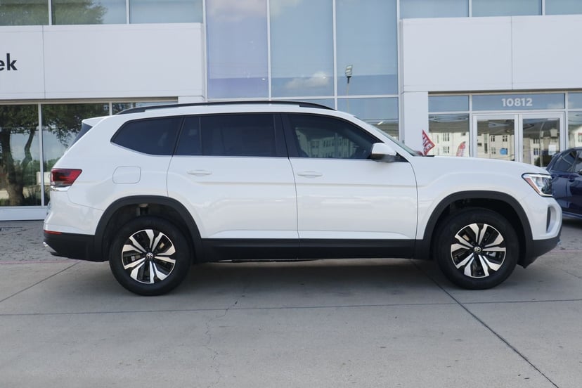 2026 Volkswagen Atlas - Image 2