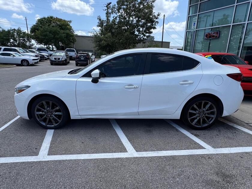2018 Mazda Mazda3 - Image 3