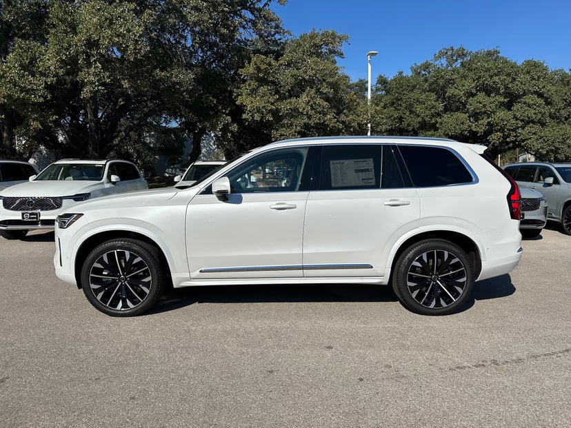 2026 Volvo XC90 - Image 2