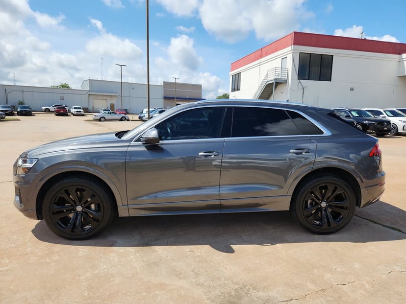 2020 Audi Q8 - Image 2